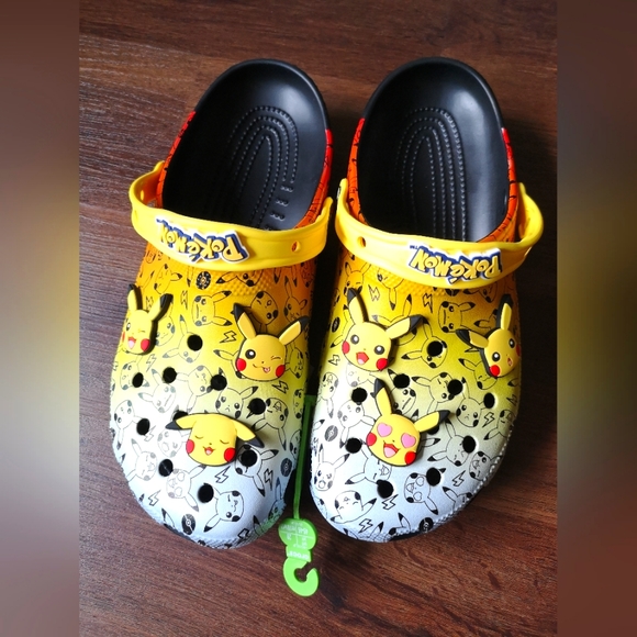 CROCS Other - Crocs Classic Clog Pokémon Pikachu
